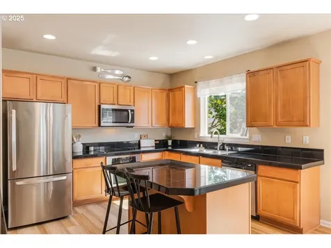 1100 SE Walter Circle Troutdale OR 97060