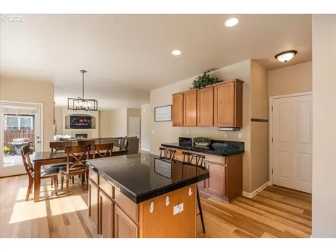 1100 SE Walter Circle Troutdale OR 97060