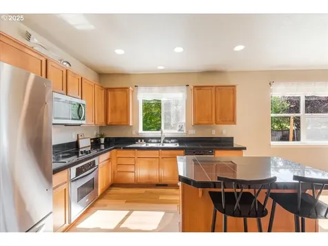 1100 SE Walter Circle Troutdale OR 97060