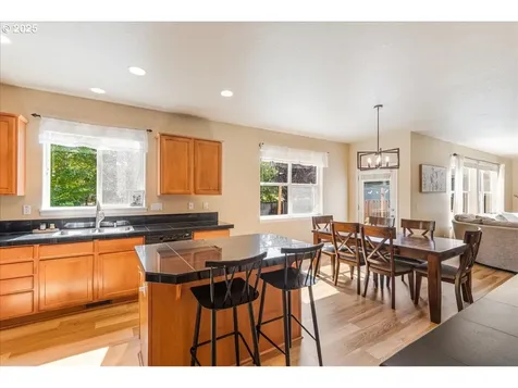1100 SE Walter Circle Troutdale OR 97060