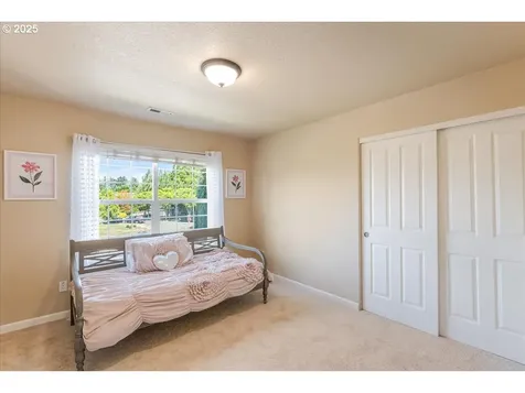 1100 SE Walter Circle Troutdale OR 97060