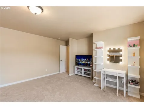 1100 SE Walter Circle Troutdale OR 97060
