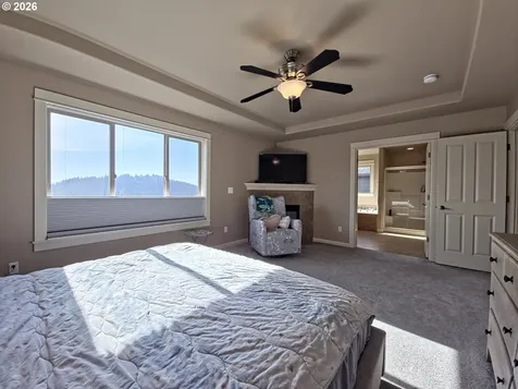 11556 SE Cascade View Drive Happy Valley OR 97086