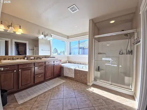 11556 SE Cascade View Drive Happy Valley OR 97086