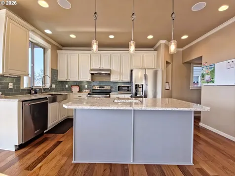 11556 SE Cascade View Drive Happy Valley OR 97086