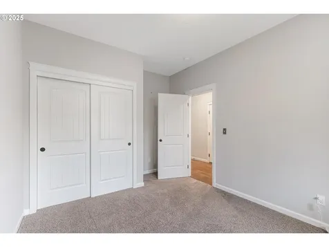 11369 NW 325th Avenue North Plains OR 97133