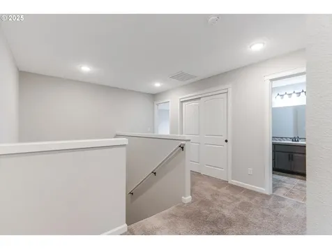 11369 NW 325th Avenue North Plains OR 97133