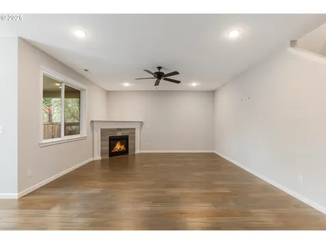 11369 NW 325th Avenue North Plains OR 97133
