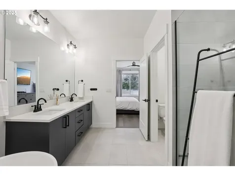 829 SE Morgan Road Vancouver WA 98664