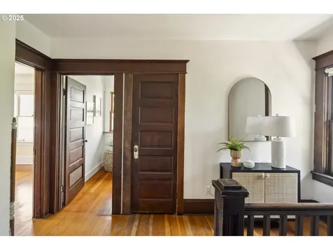 4919 NE 18th Avenue Portland OR 97211