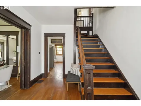 4919 NE 18th Avenue Portland OR 97211