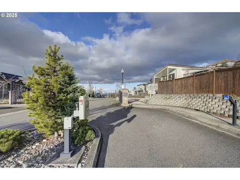 1920 NW Klickitat Street Camas WA 98607