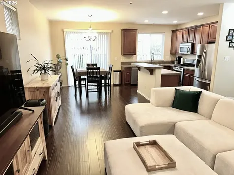 4564 SE Olivewood Street Hillsboro OR 97123