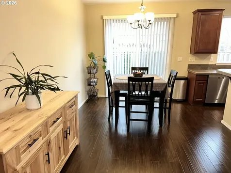 4564 SE Olivewood Street Hillsboro OR 97123