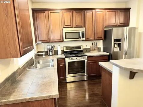 4564 SE Olivewood Street Hillsboro OR 97123