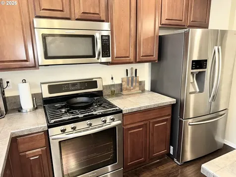 4564 SE Olivewood Street Hillsboro OR 97123