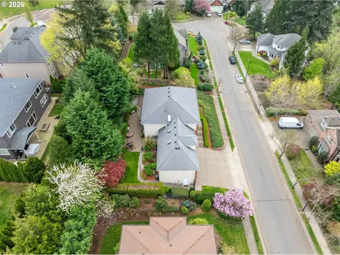 11864 SE Hunter Drive Happy Valley OR 97086