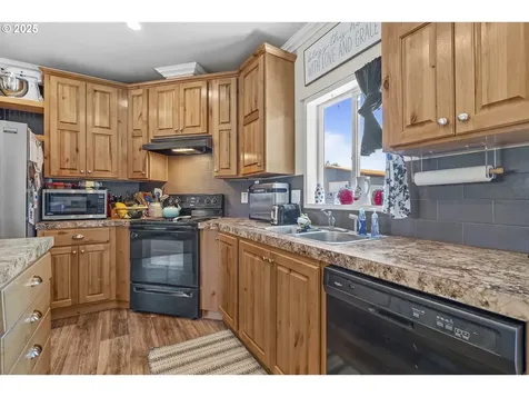 14625 SE 1st Street Mcminnville OR 97128