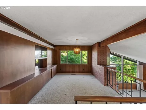 795 14th Avenue Coos Bay OR 97420