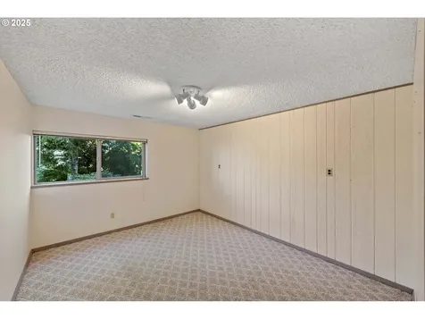 795 14th Avenue Coos Bay OR 97420