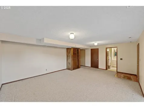 795 14th Avenue Coos Bay OR 97420