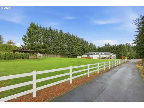15425 NW 21st Avenue Vancouver WA 98685
