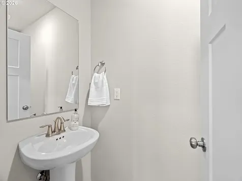 2006 NW Wessex Street Mcminnville OR 97128