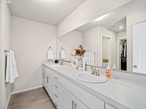 2006 NW Wessex Street Mcminnville OR 97128