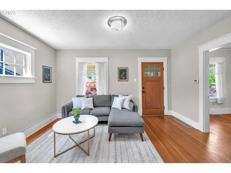 3104 SE 54th Avenue Portland OR 97206