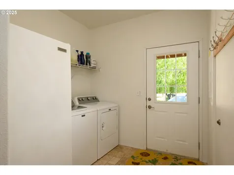 982 Reston Road Roseburg OR 97471