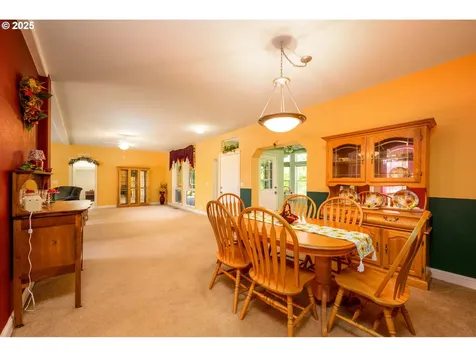 982 Reston Road Roseburg OR 97471