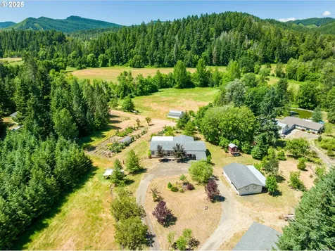 982 Reston Road Roseburg OR 97471