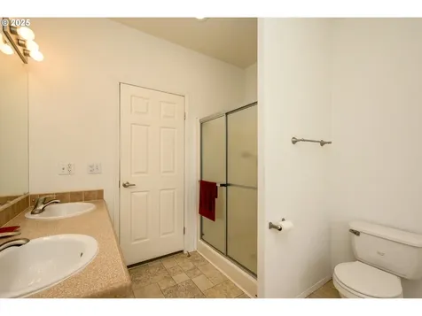 982 Reston Road Roseburg OR 97471