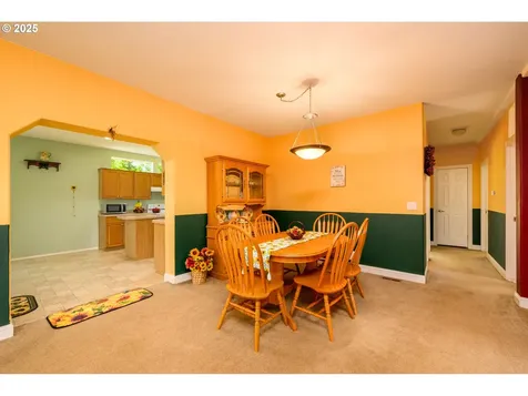 982 Reston Road Roseburg OR 97471