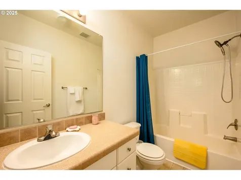 982 Reston Road Roseburg OR 97471