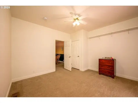982 Reston Road Roseburg OR 97471