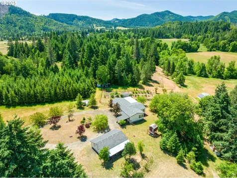 982 Reston Road Roseburg OR 97471