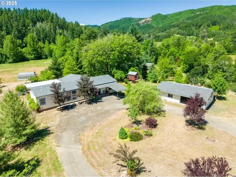982 Reston Road Roseburg OR 97471