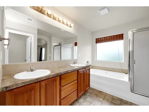 1339 Breckenridge Drive Junction City OR 97448