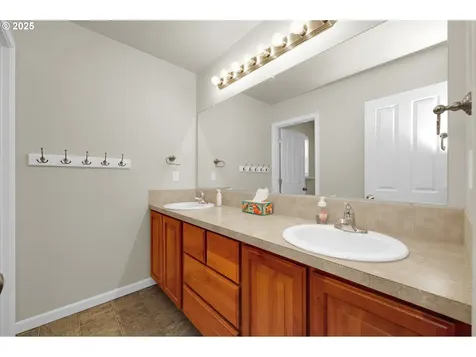 1339 Breckenridge Drive Junction City OR 97448