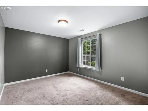 2282 Eagle Loop Sutherlin OR 97479