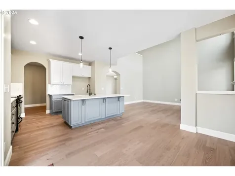 3701 NW 9th Loop Camas WA 98607