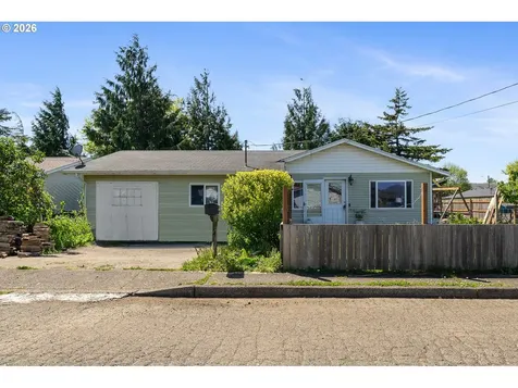 602 Ash Avenue Tillamook OR 97141