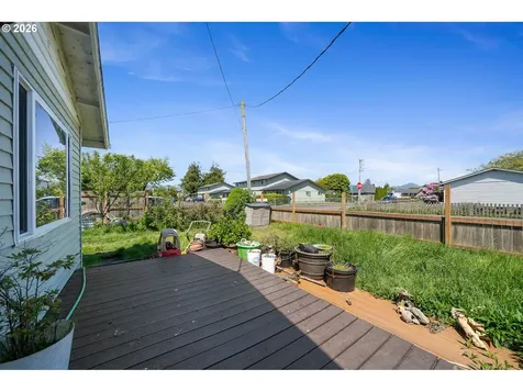 602 Ash Avenue Tillamook OR 97141