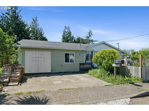 602 Ash Avenue Tillamook OR 97141