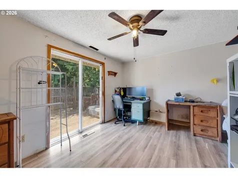 602 Ash Avenue Tillamook OR 97141