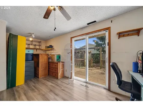 602 Ash Avenue Tillamook OR 97141
