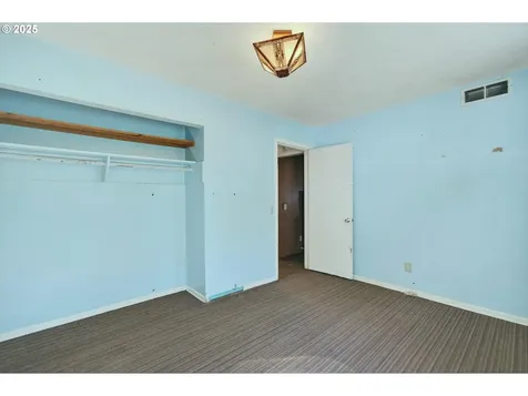 3945 NE Bryant Street Portland OR 97211