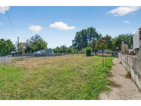 3945 NE Bryant Street Portland OR 97211