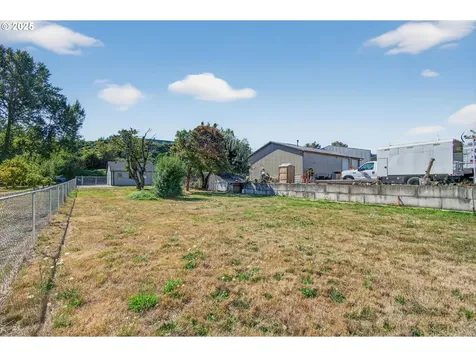 3945 NE Bryant Street Portland OR 97211